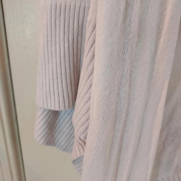 Lane Bryant White Cropped Short Sleeve Cardigan in Size 26/28 - Picture 9 of 9